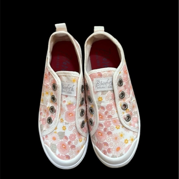 Blowfish Malibu kids size 1 slip on shoes NWOT - Picture 2 of 13